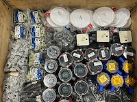 Partij elektratoebehoren (200x) - afbeelding 11 van  18