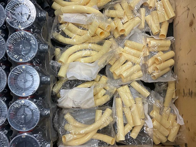 Partij elektratoebehoren (200x) - afbeelding 16 van  18