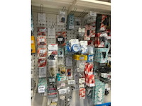 Partij elektratoebehoren - afbeelding 12 van  89