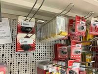 Partij elektratoebehoren - afbeelding 25 van  89