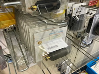 Partij elektratoebehoren - afbeelding 29 van  89