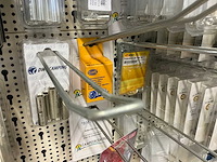 Partij elektratoebehoren - afbeelding 31 van  89