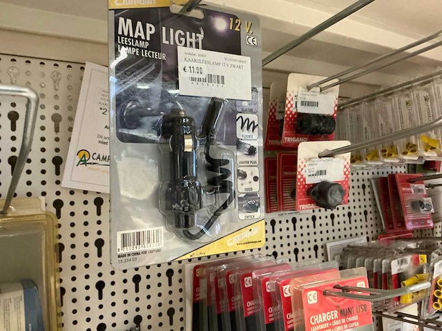 Partij elektratoebehoren - afbeelding 35 van  89