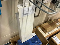 Partij elektratoebehoren - afbeelding 59 van  89