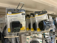 Partij elektratoebehoren - afbeelding 60 van  89