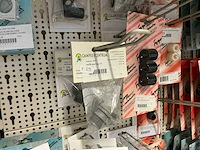 Partij elektratoebehoren - afbeelding 80 van  89