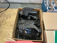 Partij elektratoebehoren - afbeelding 3 van  4