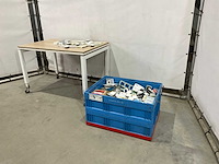 Partij elektriciteit benodigdheden - afbeelding 1 van  8