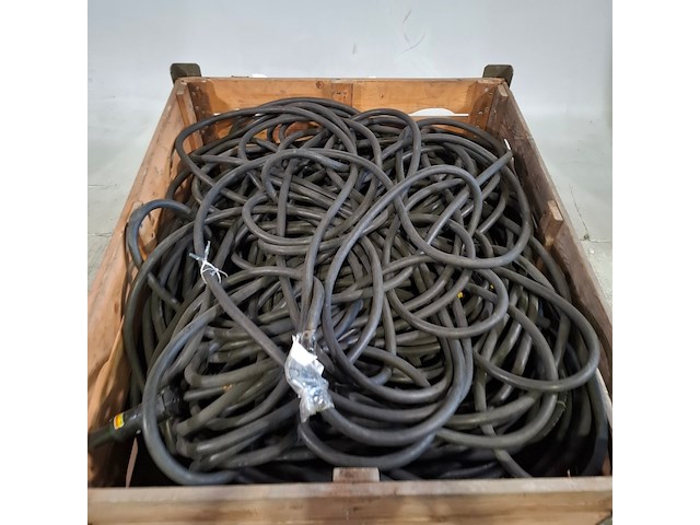 Partij elektriciteitskabels, powerlock - afbeelding 2 van  8