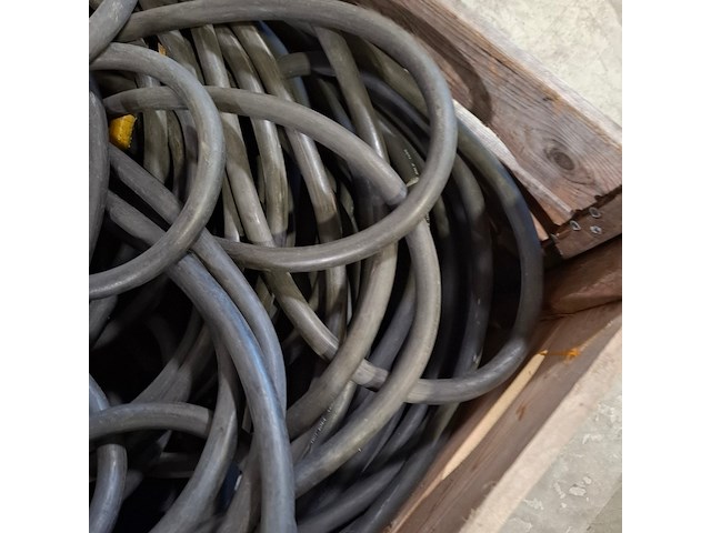Partij elektriciteitskabels, powerlock - afbeelding 3 van  8