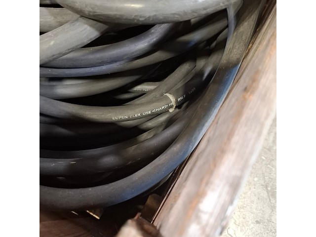 Partij elektriciteitskabels, powerlock - afbeelding 8 van  8
