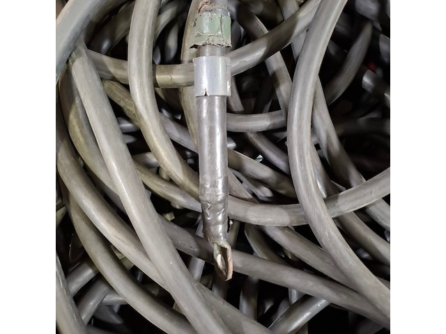 Partij elektriciteitskabels - afbeelding 3 van  7