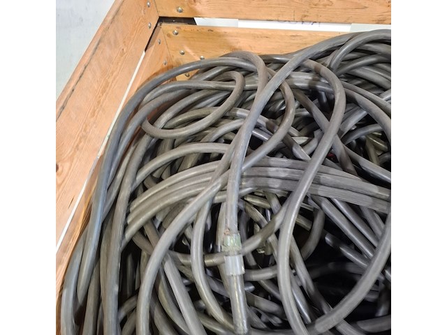 Partij elektriciteitskabels - afbeelding 5 van  7