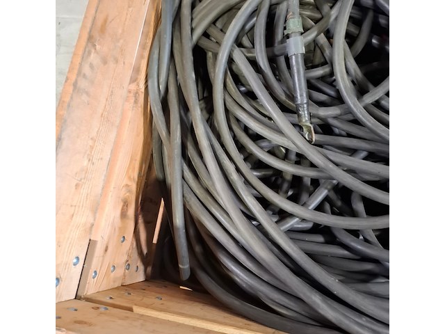 Partij elektriciteitskabels - afbeelding 6 van  7