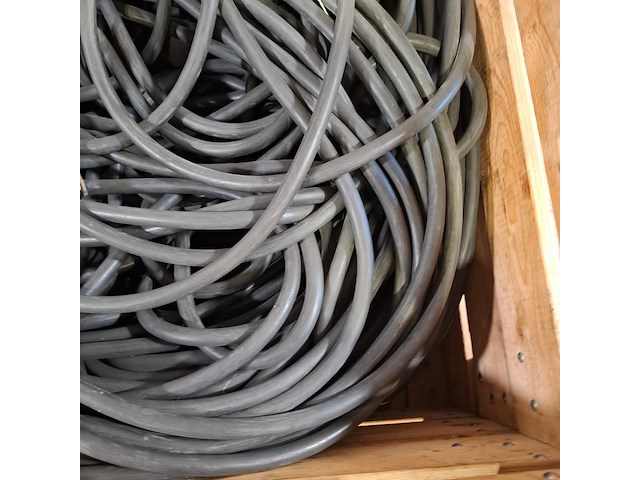 Partij elektriciteitskabels - afbeelding 7 van  7