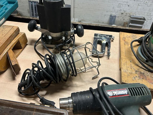 Partij elektrisch gereedschap, handgereedschap en toebehoren w.o. makita, metabo - afbeelding 5 van  6