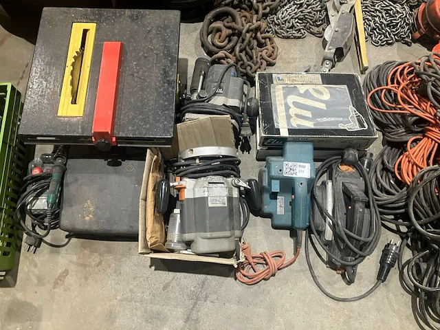 Partij elektrisch gereedschap - afbeelding 1 van  6