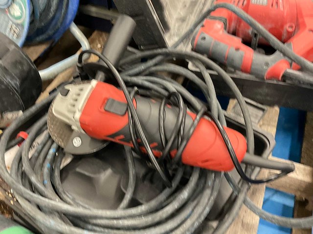Partij elektrisch handgereedschap en werkplaatsbenodigdheden - afbeelding 9 van  9