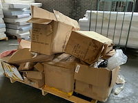 Partij (elektrische bed)- onderdelen en diverse meubelen - afbeelding 1 van  7