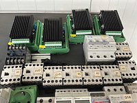Partij elektrische componenten - afbeelding 1 van  1