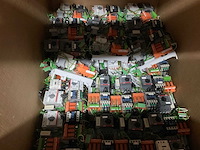 Partij elektrische componenten - afbeelding 2 van  2