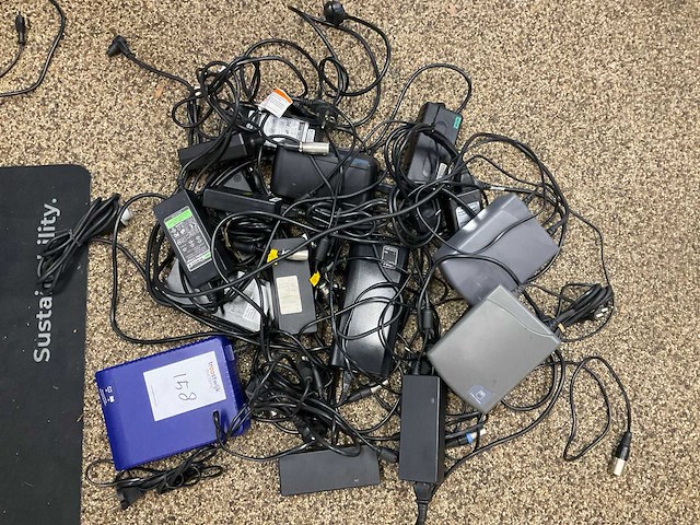 Partij elektrische fiets laders - afbeelding 1 van  1