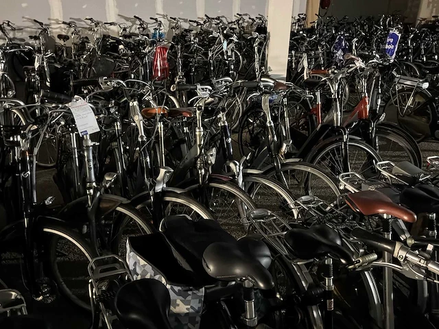 Partij elektrische fietsen - circa: 160 stuks - afbeelding 2 van  24