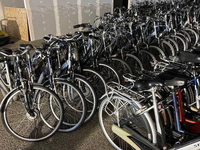 Partij elektrische fietsen - circa: 160 stuks - afbeelding 5 van  24