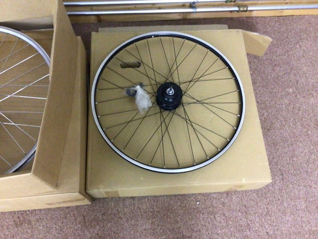 Partij (elektrische) fietswielen - afbeelding 5 van  10