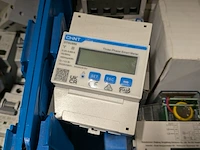 Partij elektrische installatiecomponenten - afbeelding 17 van  19