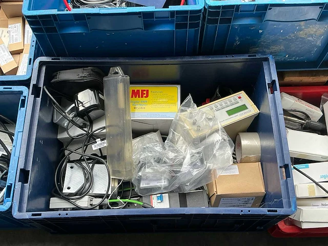 Partij elektrische onderdelen - afbeelding 4 van  8