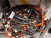 Partij elektrische scooter onderdelen in ca. 3 meter stelling, o.a. e-viball - afbeelding 44 van  52