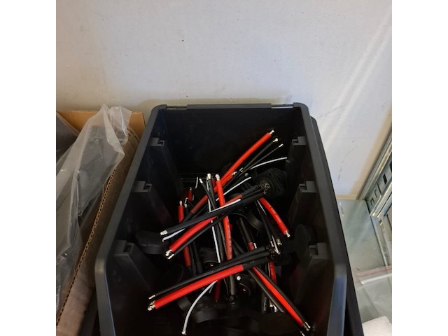 Partij elektrische scooter onderdelen in ca. 3 meter stelling, o.a. e-viball - afbeelding 51 van  52