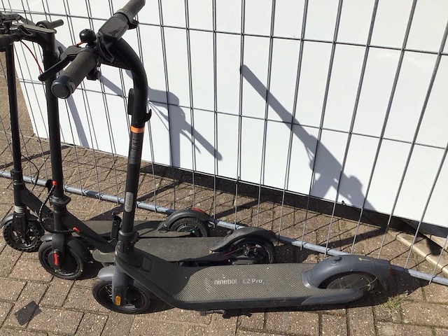 Partij elektrische steps (4x) - afbeelding 5 van  6