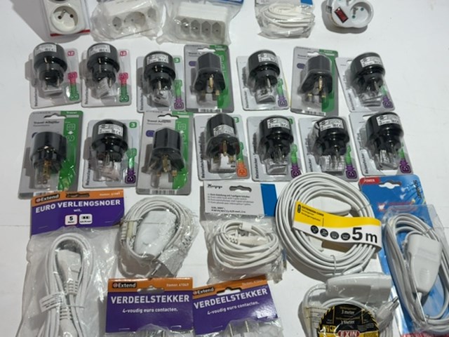 Partij elektrische verlengkabels en adapters, vivanco, scanpart, exin - afbeelding 3 van  5