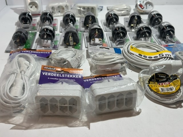 Partij elektrische verlengkabels en adapters, vivanco, scanpart, exin - afbeelding 5 van  5