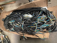 Partij elektrische voertuigkabels - afbeelding 2 van  2