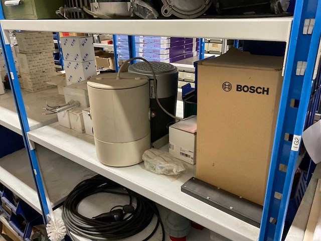 Partij elektromaterialen - afbeelding 17 van  75