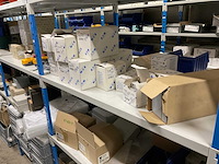 Partij elektromaterialen - afbeelding 29 van  75