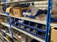 Partij elektromaterialen - afbeelding 52 van  75