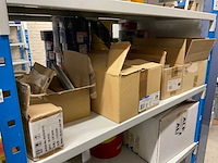 Partij elektromaterialen - afbeelding 63 van  75