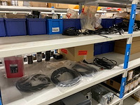 Partij elektromaterialen - afbeelding 72 van  75