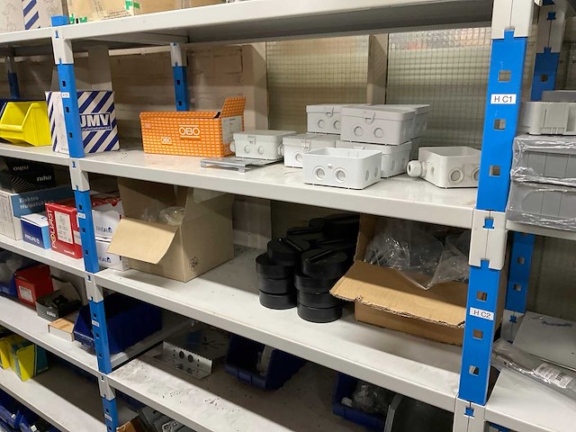 Partij elektromaterialen - afbeelding 74 van  75