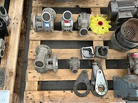 Partij elektromotor en aandrijfonderdelen - afbeelding 7 van  11