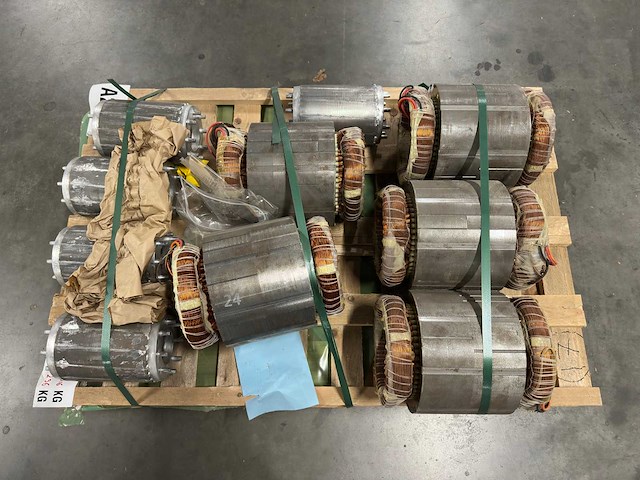 Partij elektromotor statoren/wikkelingen & motorhuizen - afbeelding 3 van  7