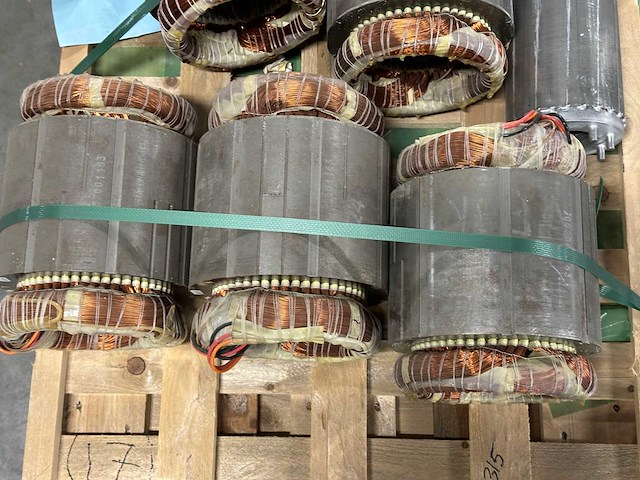 Partij elektromotor statoren/wikkelingen & motorhuizen - afbeelding 4 van  7