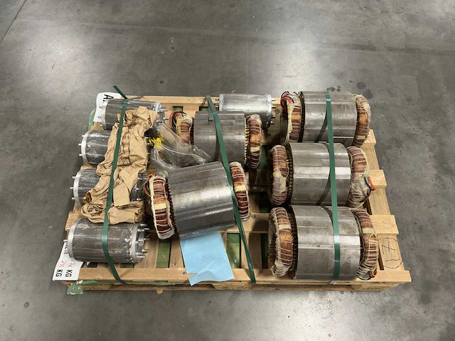 Partij elektromotor statoren/wikkelingen & motorhuizen - afbeelding 5 van  7