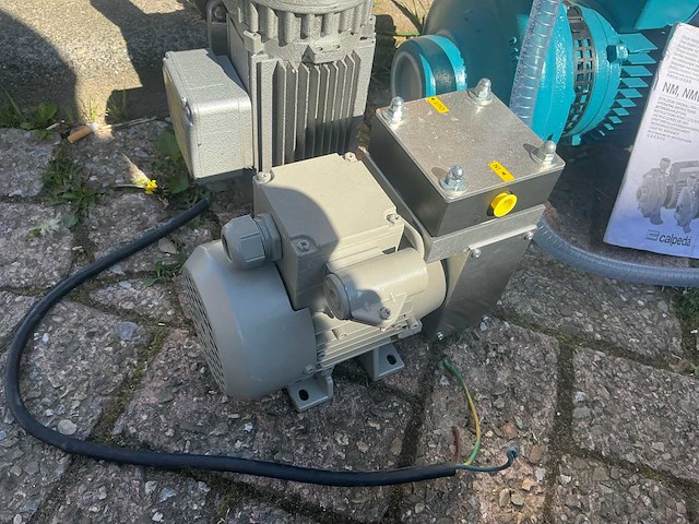 Partij elektromotoren en pomp (o.a. lönne,tss 7.5kw, weg w22, calpeda) (6x) - afbeelding 10 van  22