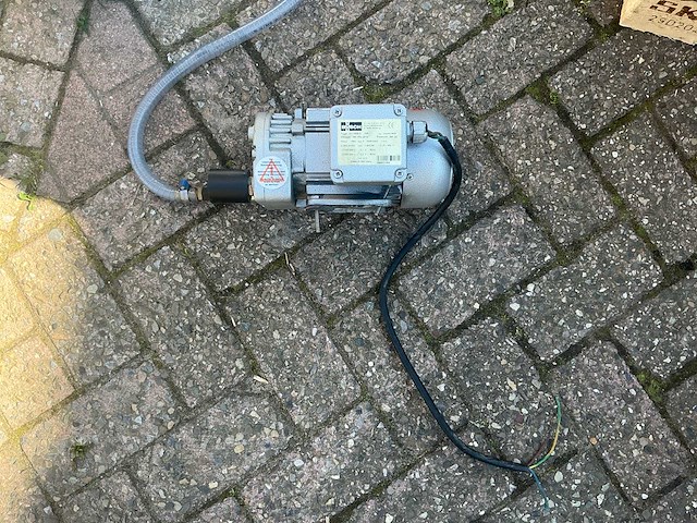 Partij elektromotoren en pomp (o.a. lönne,tss 7.5kw, weg w22, calpeda) (6x) - afbeelding 13 van  22