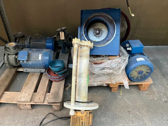 Partij elektromotoren - afbeelding 2 van  9